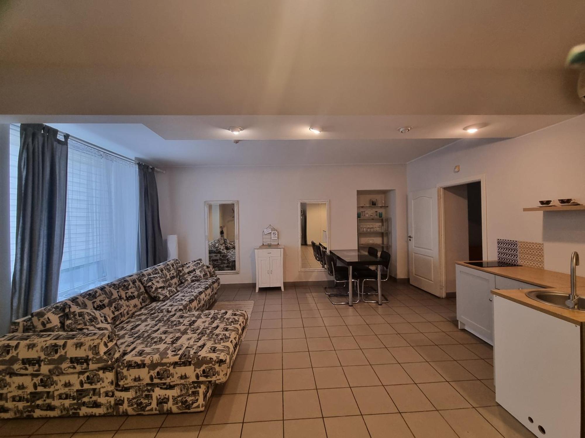 Camellia Studio Apartment & Parking Riga Buitenkant foto